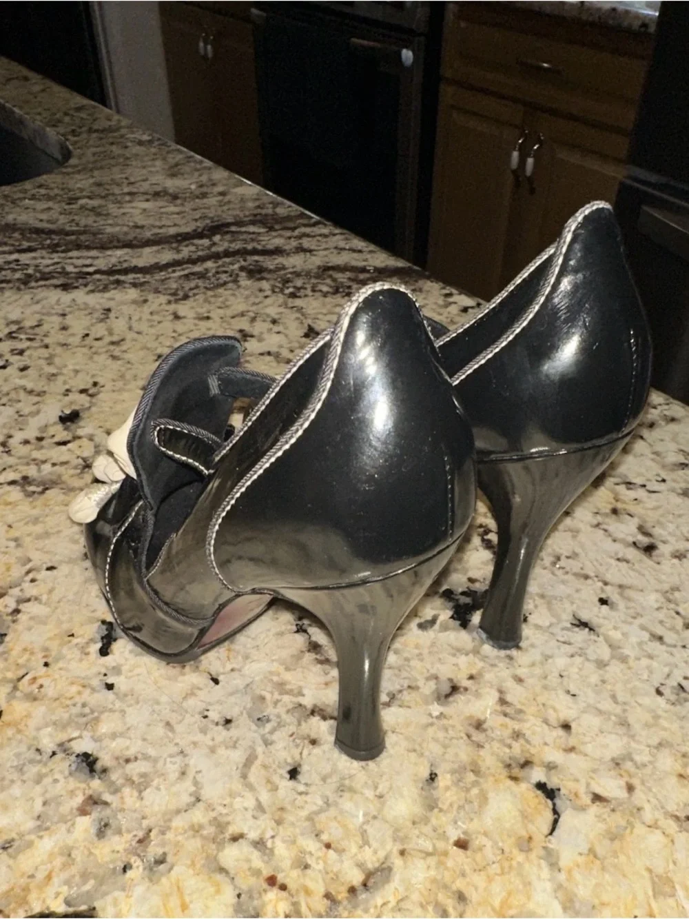 Vintage Louis Vuitton Black Leather Bow Accent Pumps
